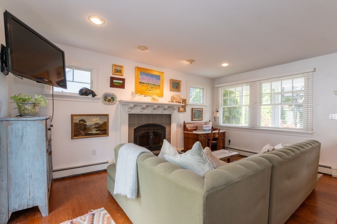 wellesley - #73382406