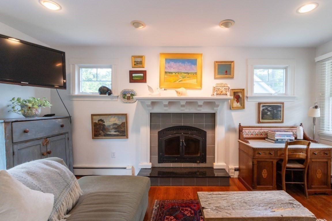 wellesley - #73382406
