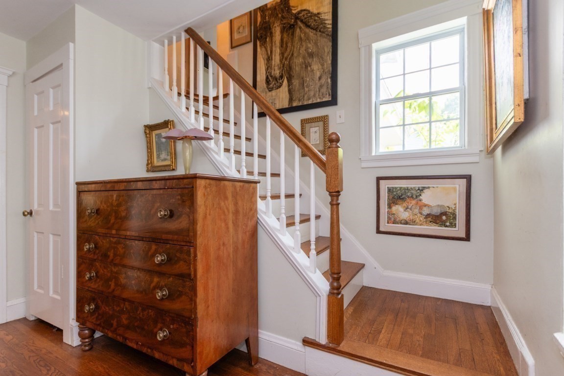 wellesley - #73382406