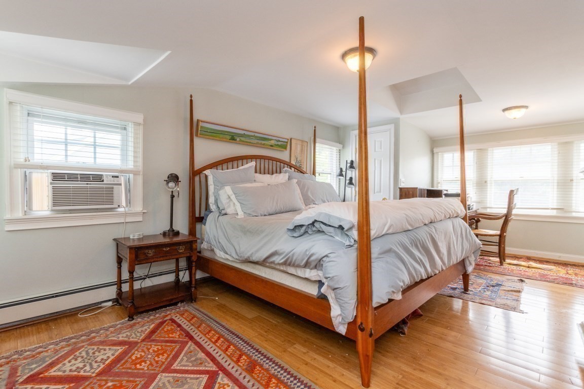 wellesley - #73382406