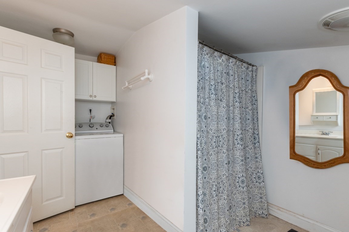 wellesley - #73382406