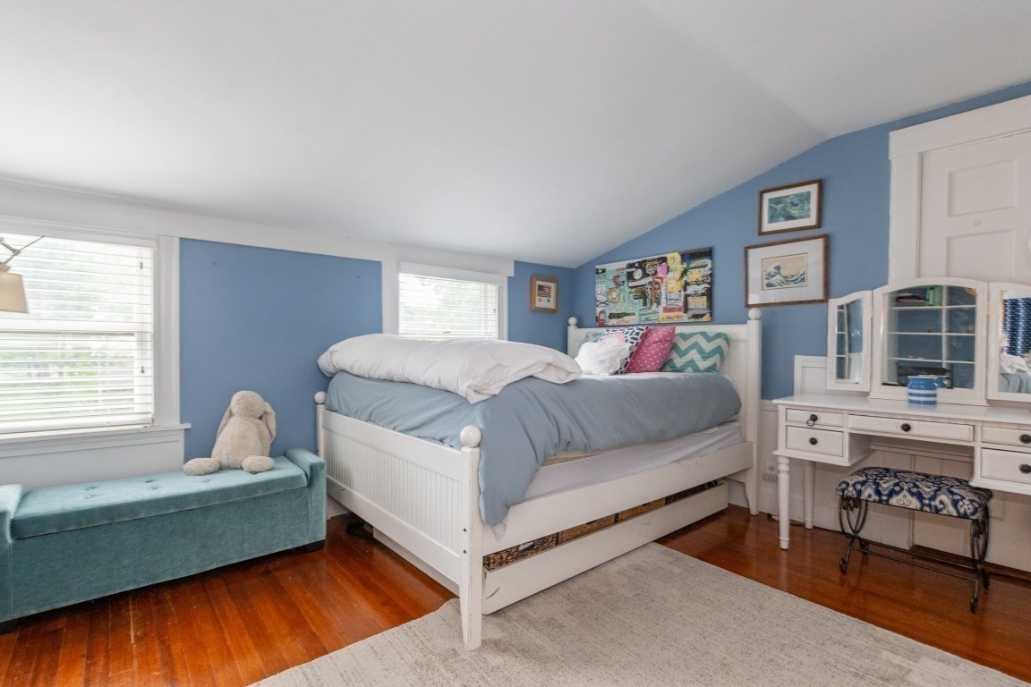 wellesley - #73382406