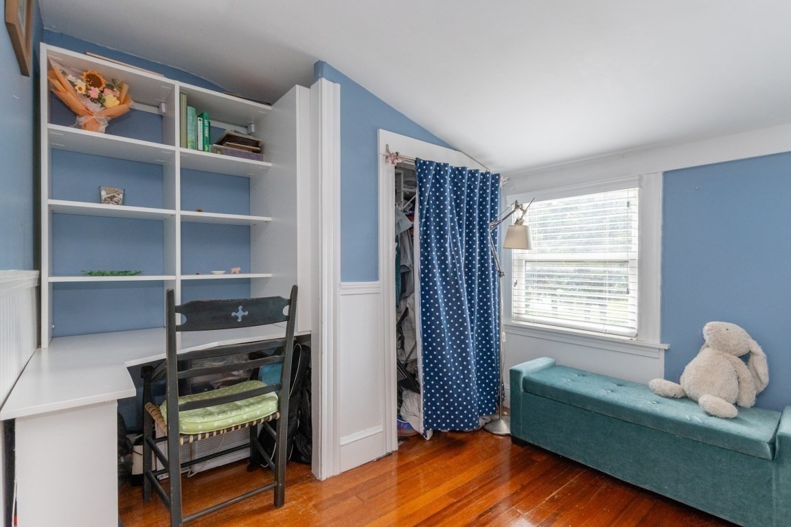 wellesley - #73382406