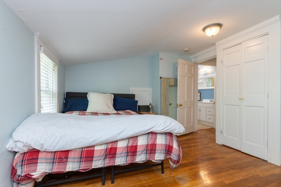 wellesley - #73382406