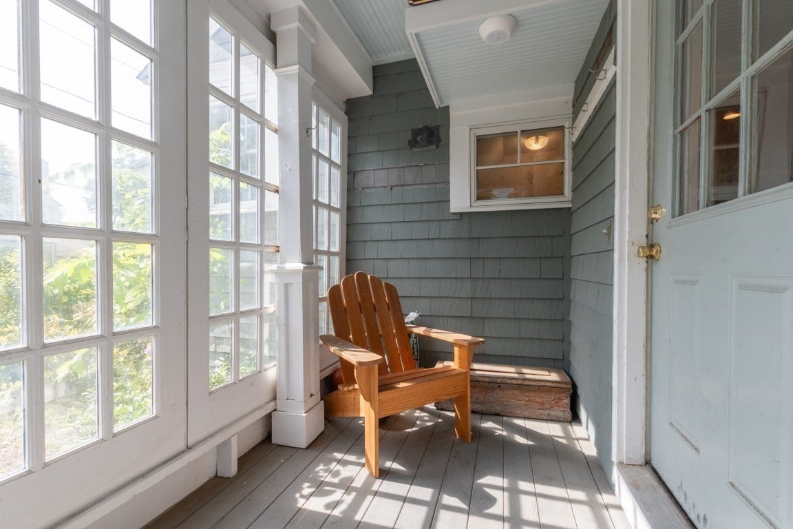 wellesley - #73382406