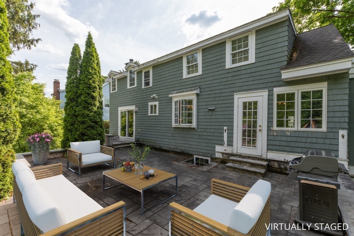 wellesley - #73382406