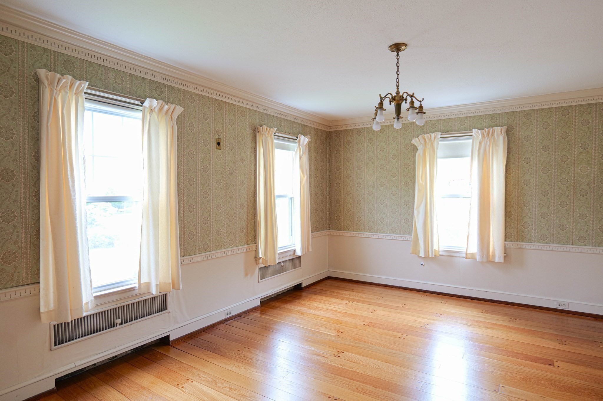 36 Underwood St, Pawtucket, RI 02860 - Image 15