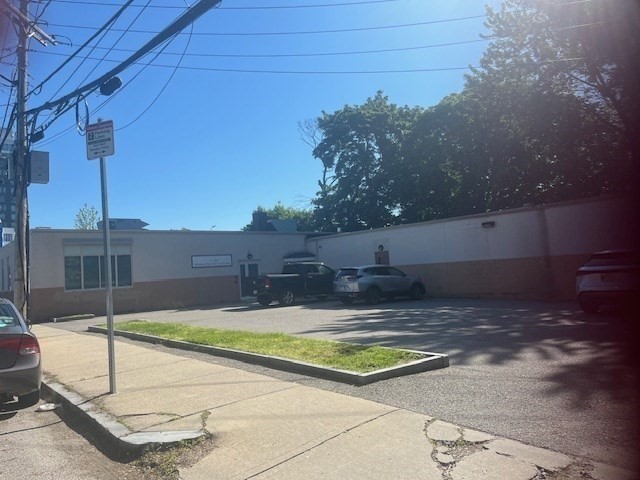 114 North Beacon, Allston, Boston, MA 02135 - Image 3