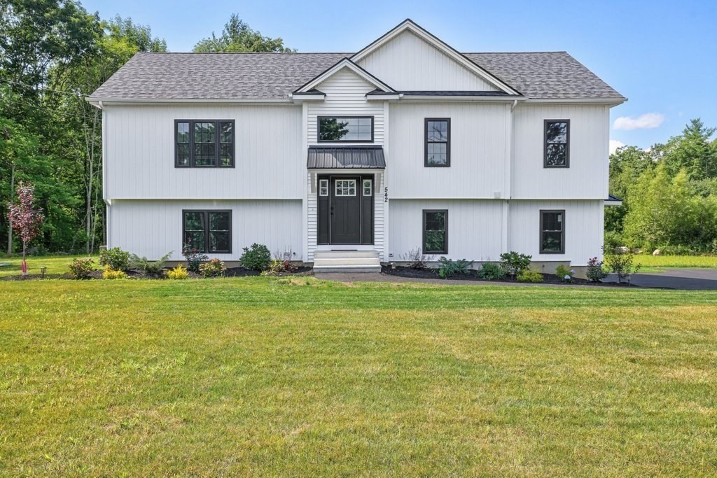 40 Jackson Lane, Barre, MA 01005