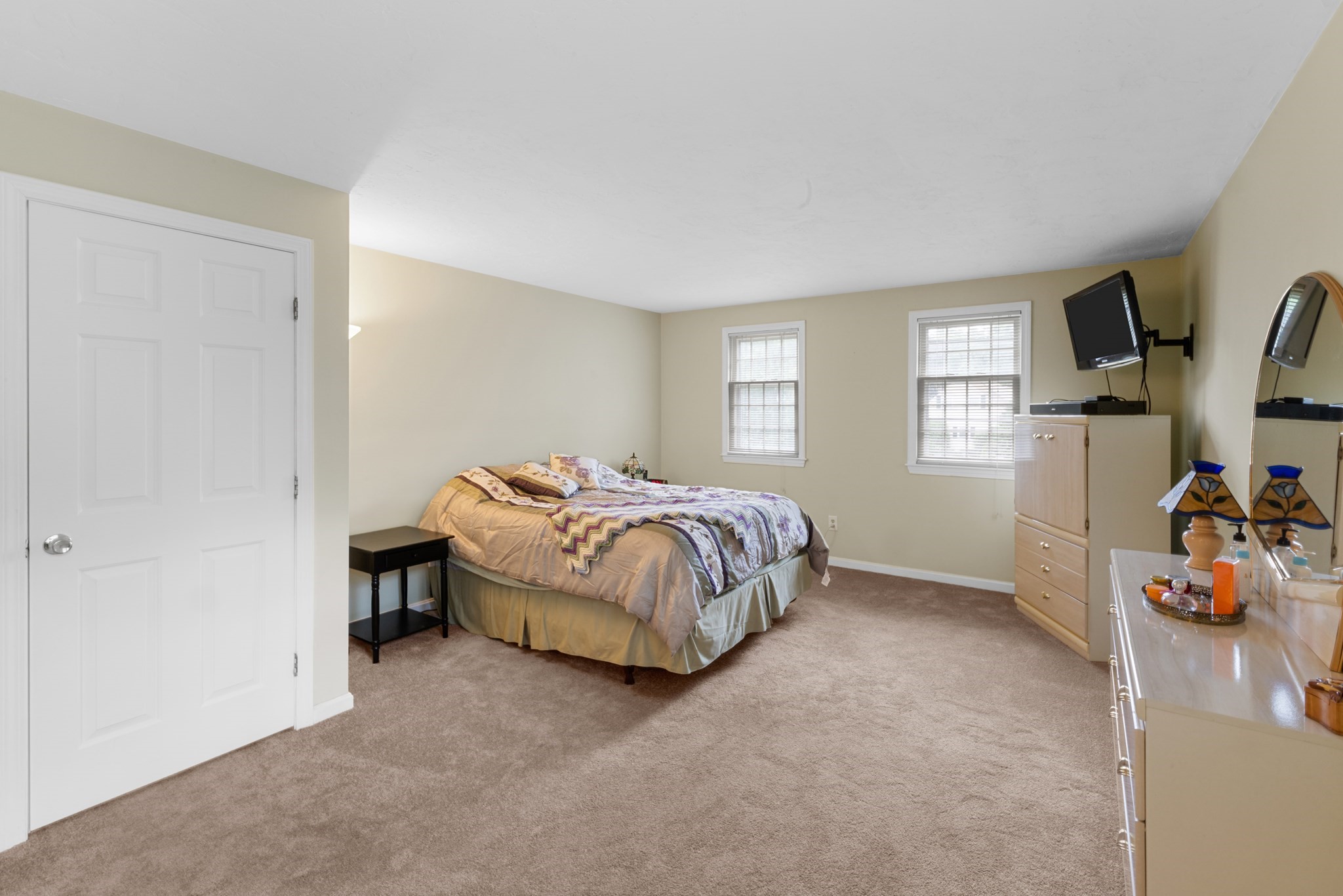 stoughton - #73384073