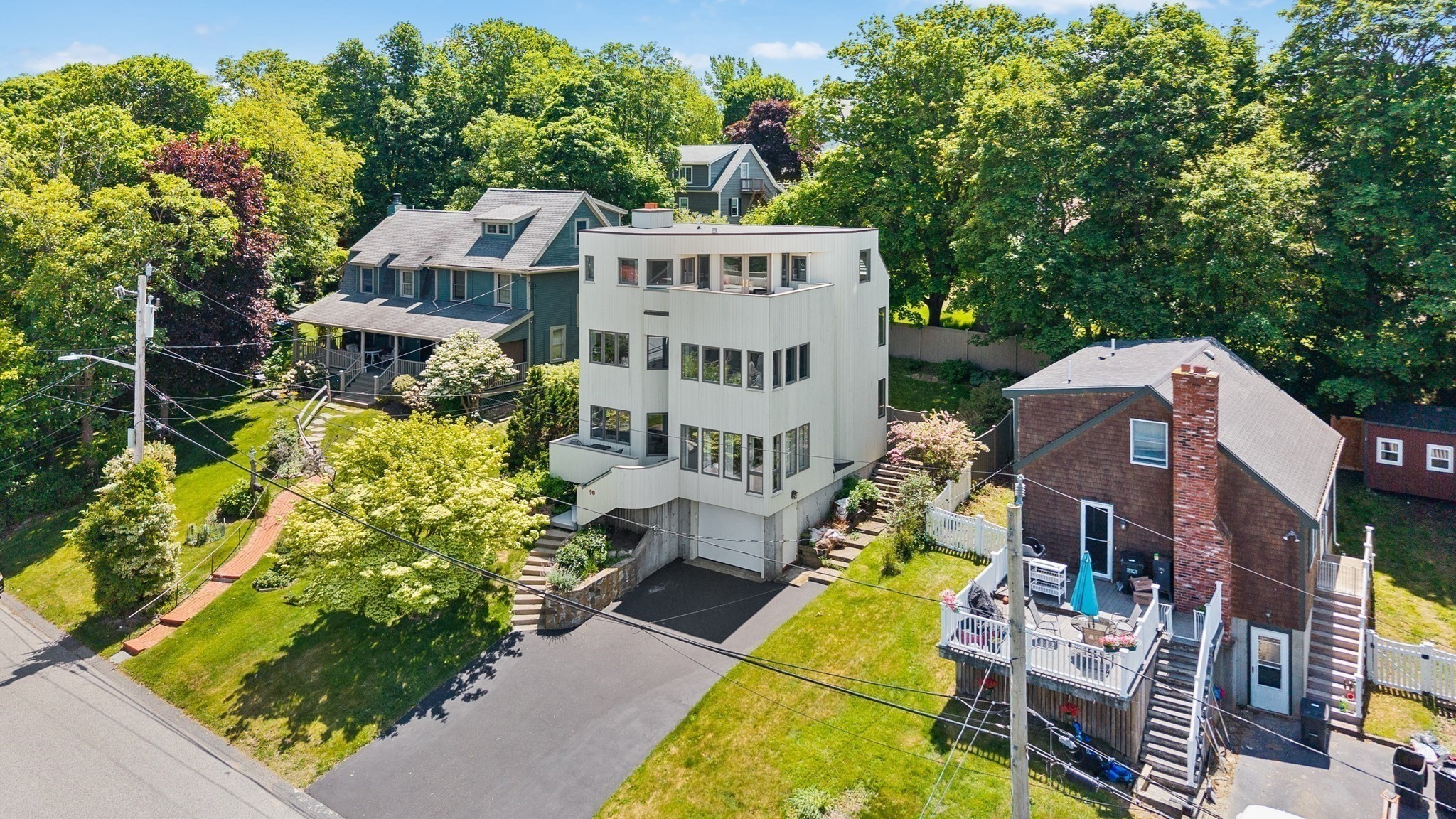 10 Prospect Ave, Hull, MA 02045