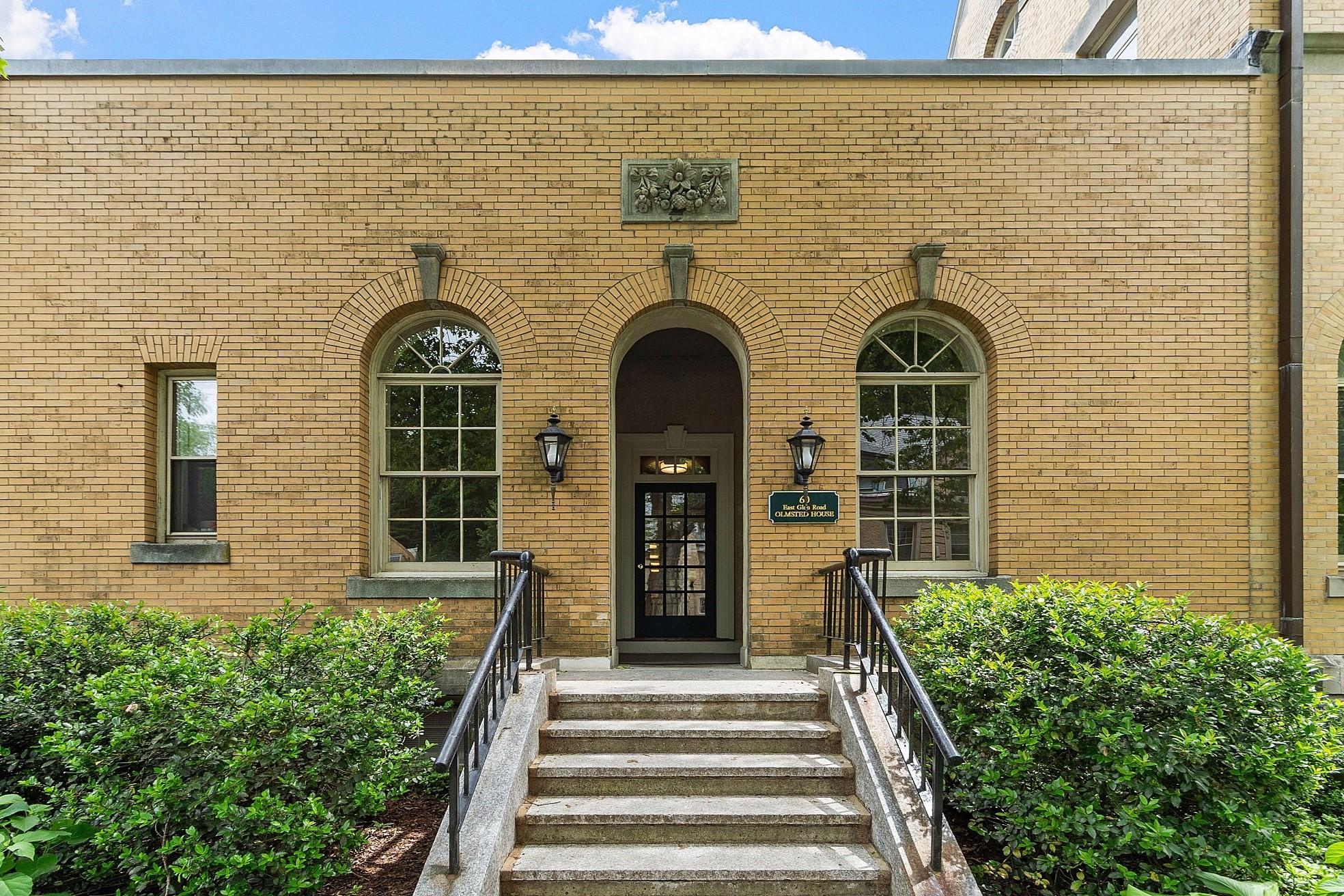 brookline - #73384823
