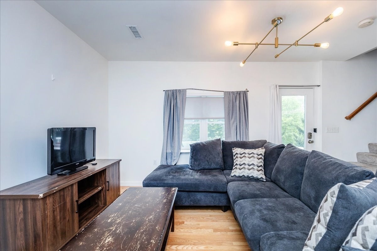 leominster - #73385055