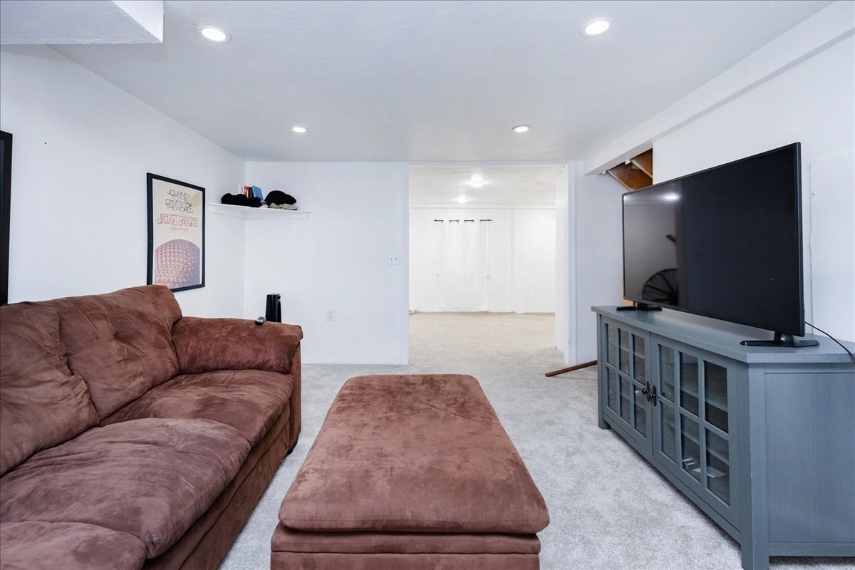 leominster - #73385055