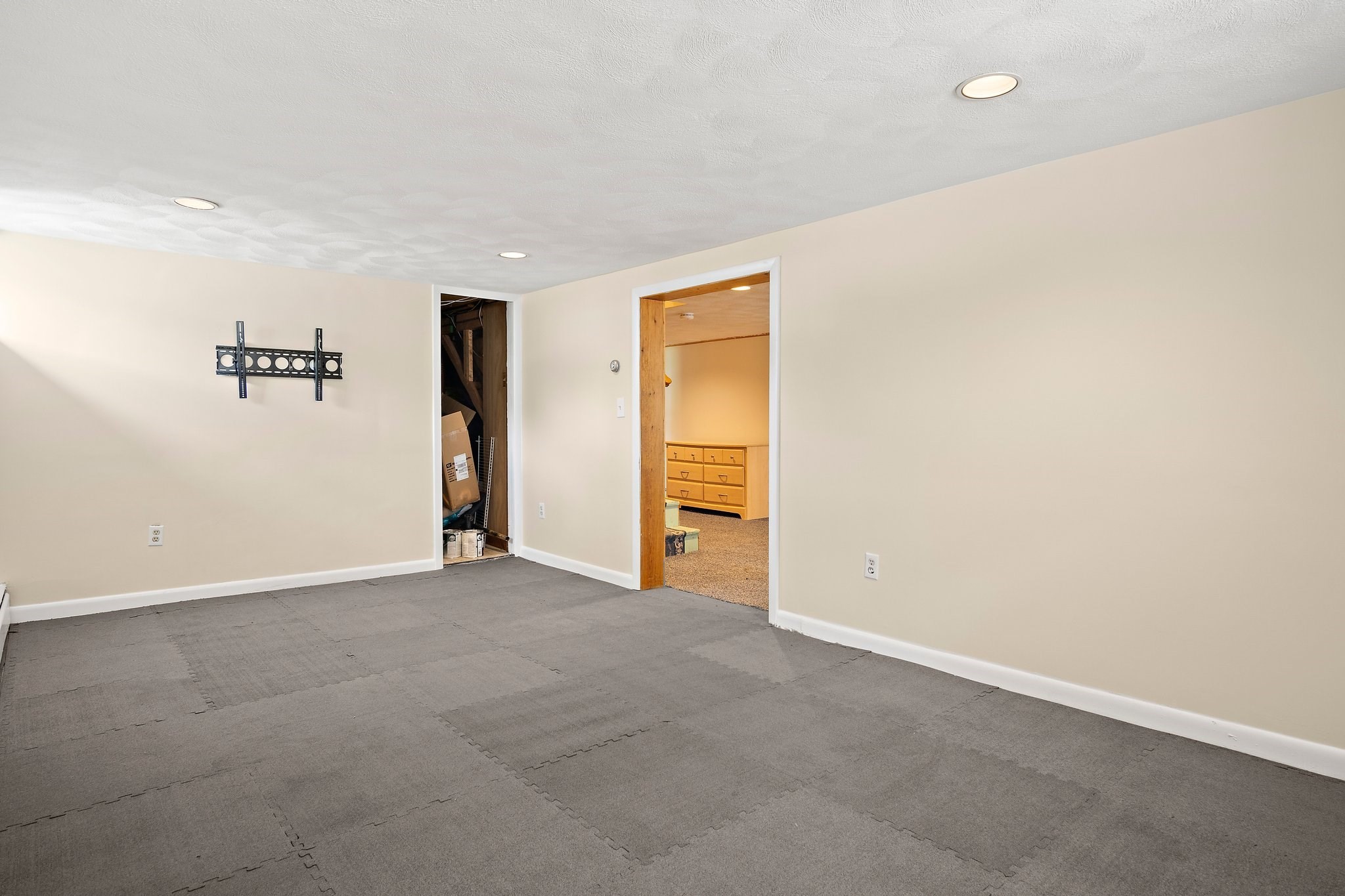 woburn - #73385285