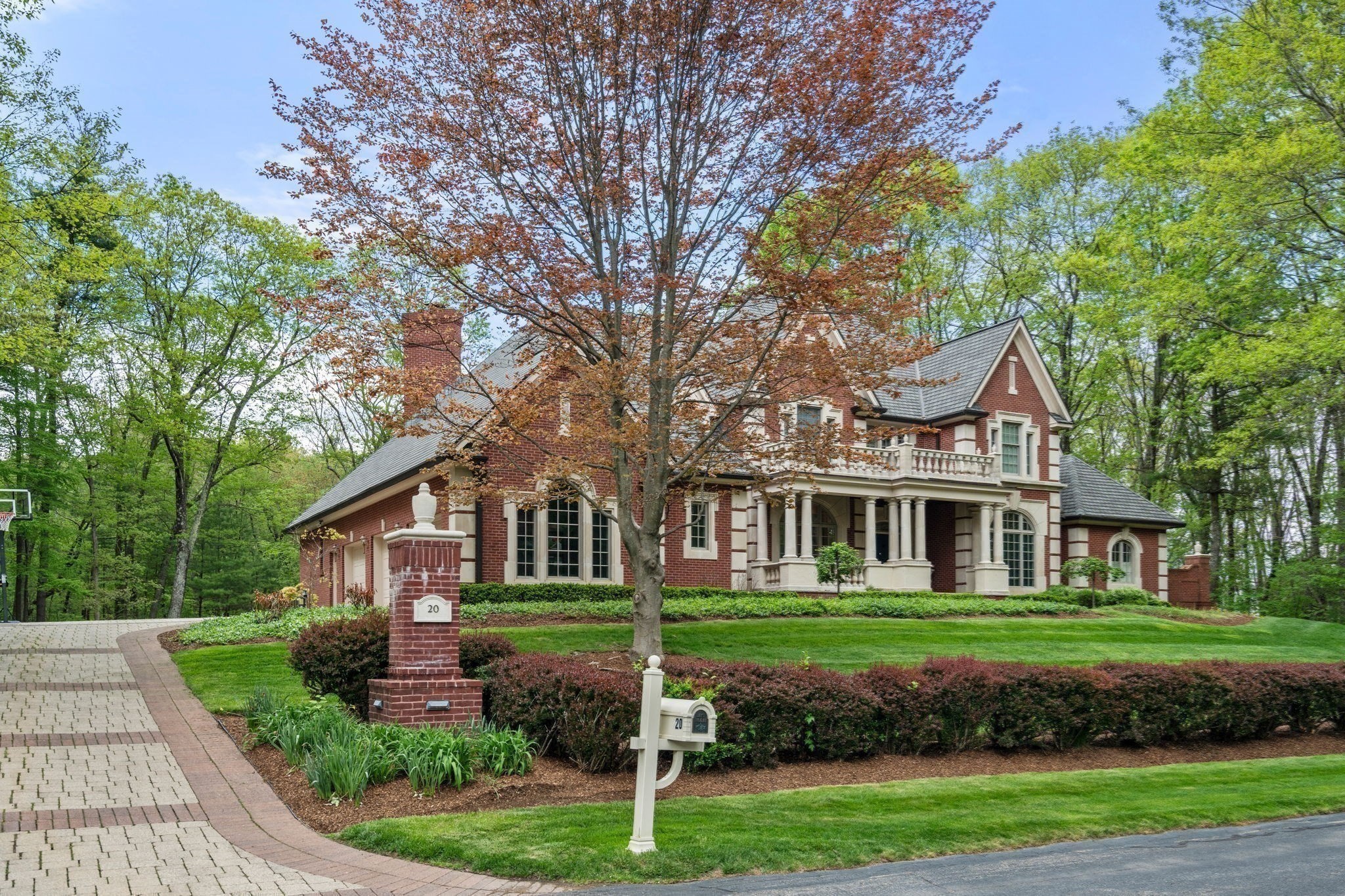 20 Flint Rd, Concord, MA 01742