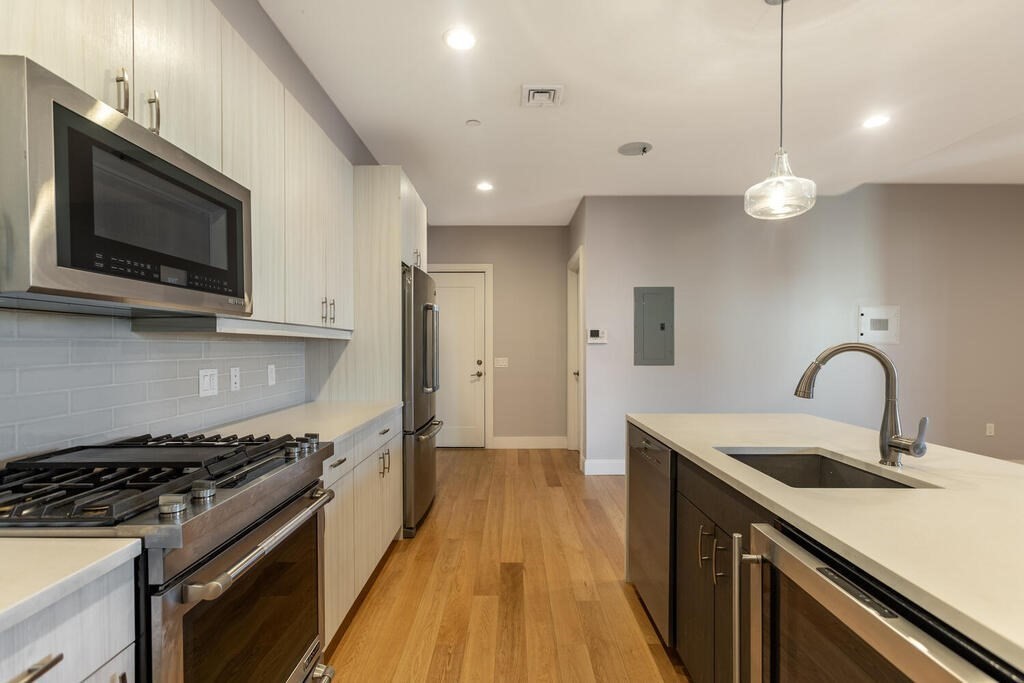 south-boston - #73385995