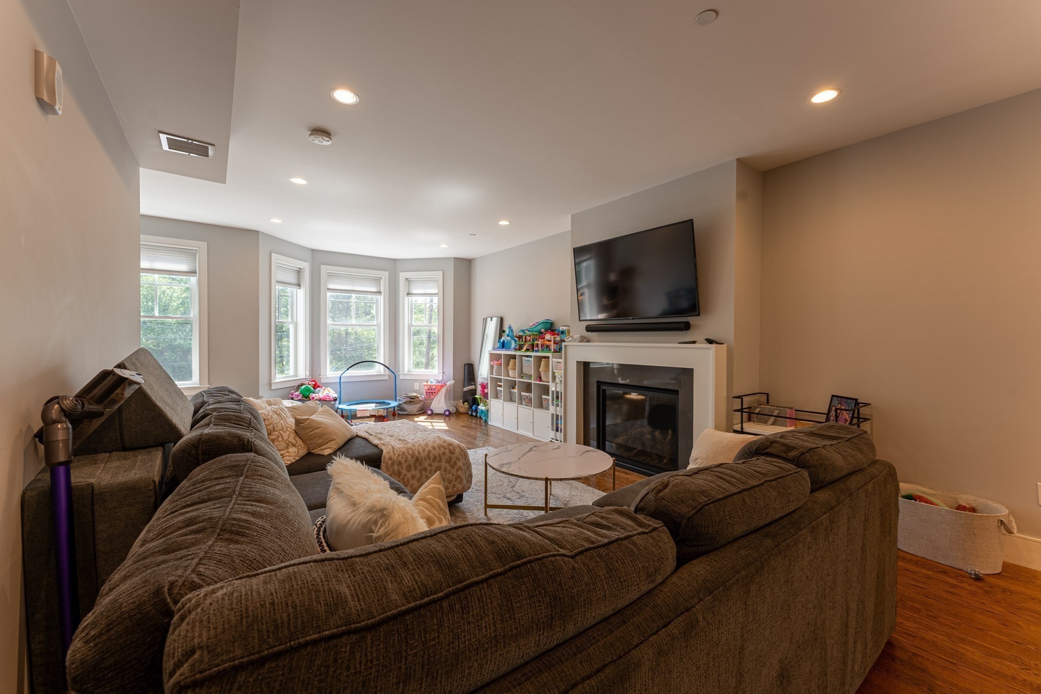 west-roxbury - #73386329