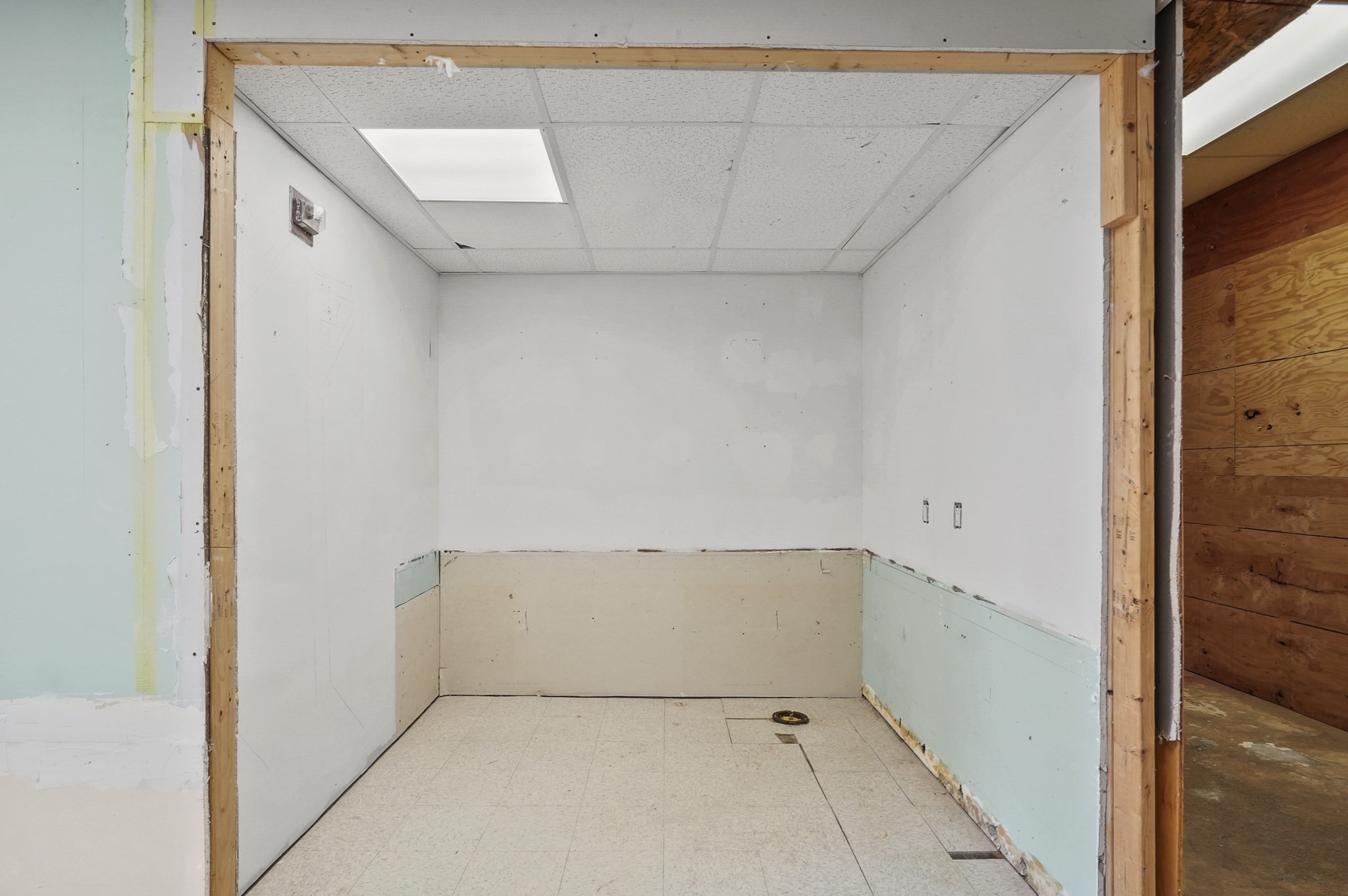 103 Main St Unit 1, Westford, MA 01886 - Image 10