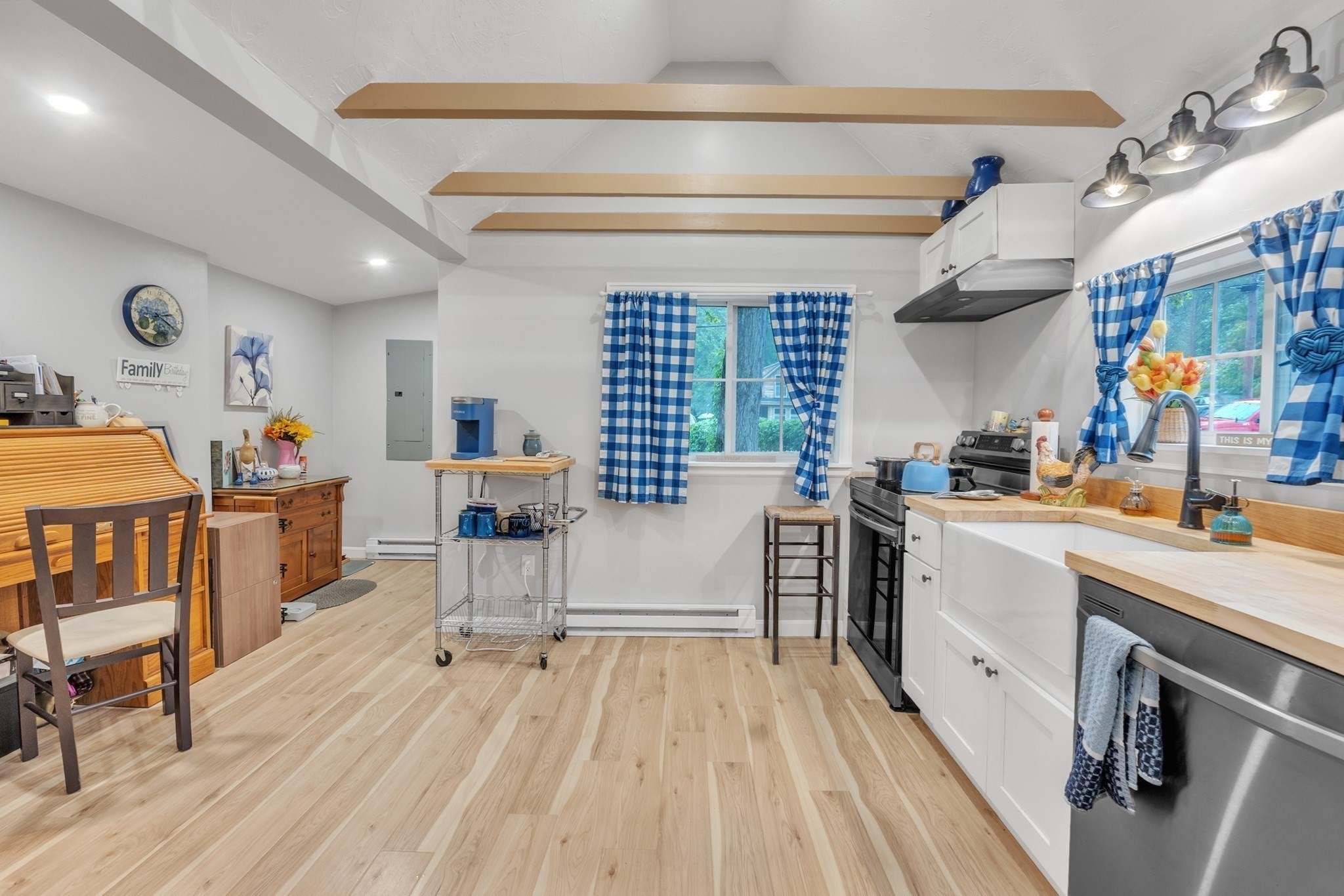 21 Myrtle Ave, Sterling, MA 01564 - Image 6