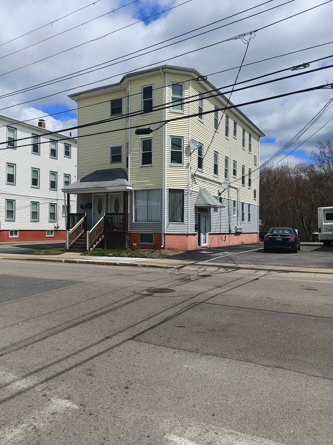 248 S Main St, Attleboro, MA 02703