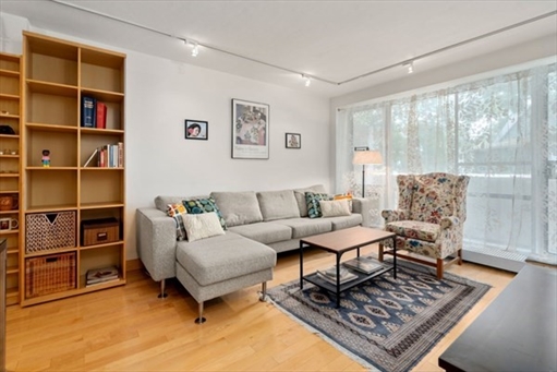 29 Concord Ave, Apt 302