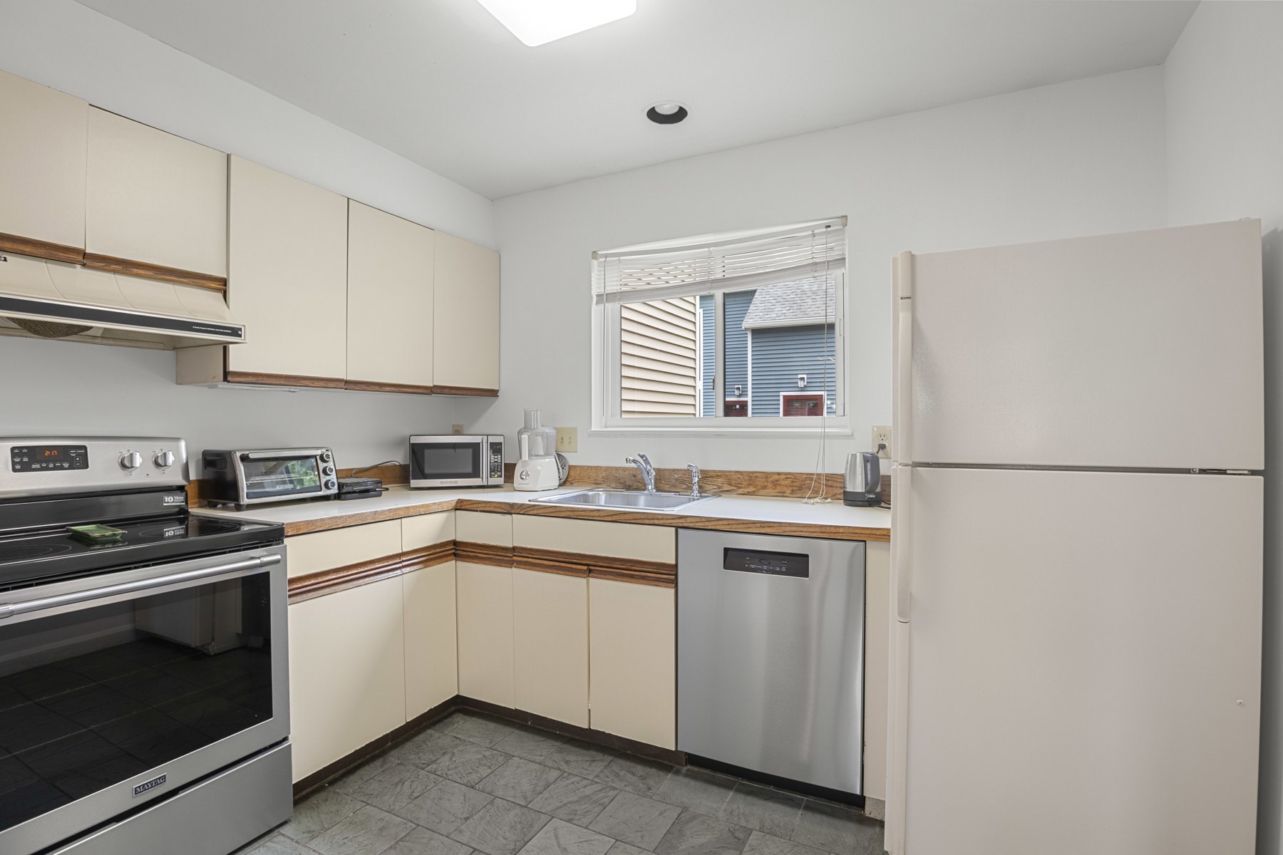 somerville - #73389096