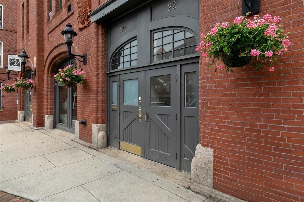 18 Essex Street Unit 22, Haverhill, MA 01830