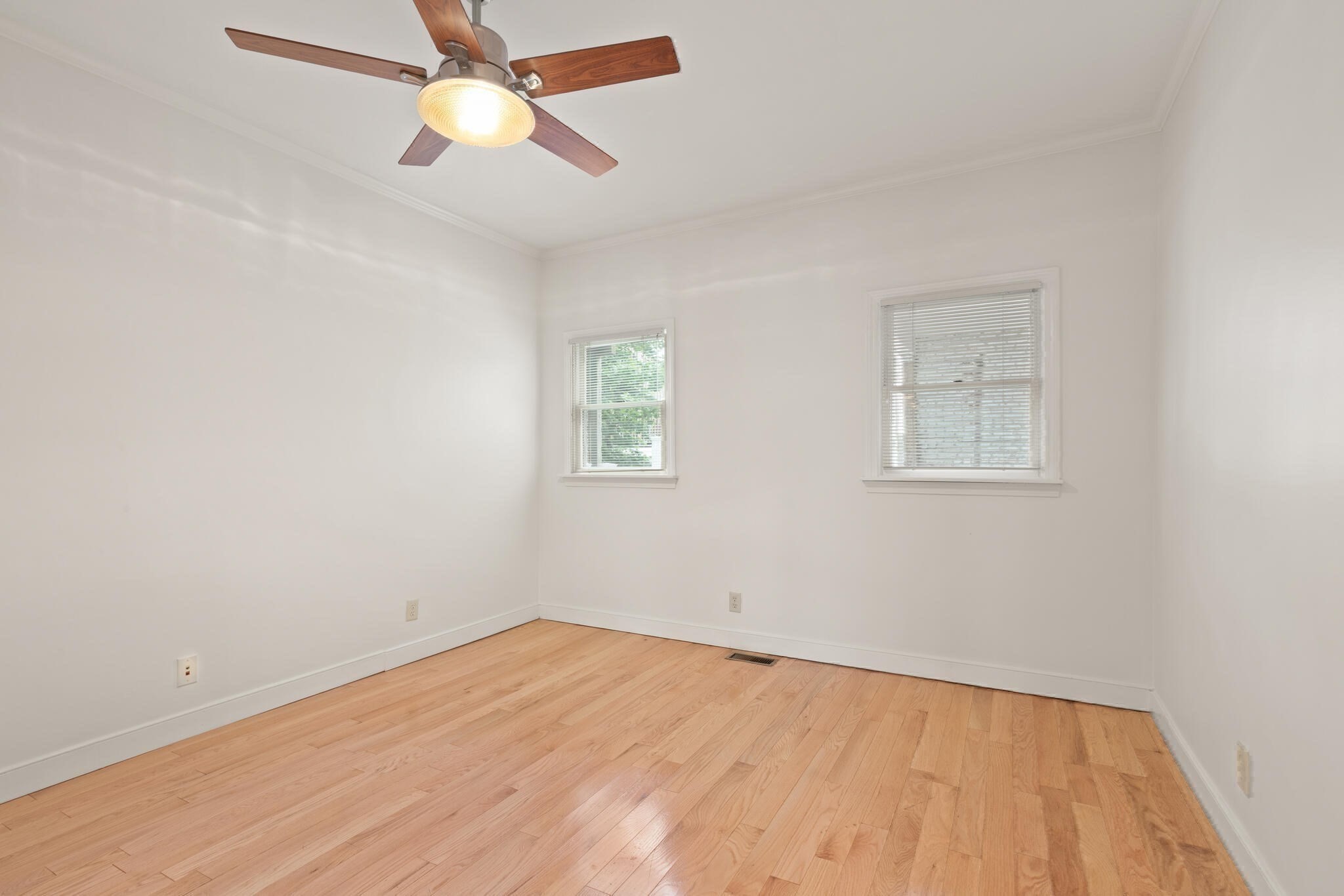 south-boston - #73389878
