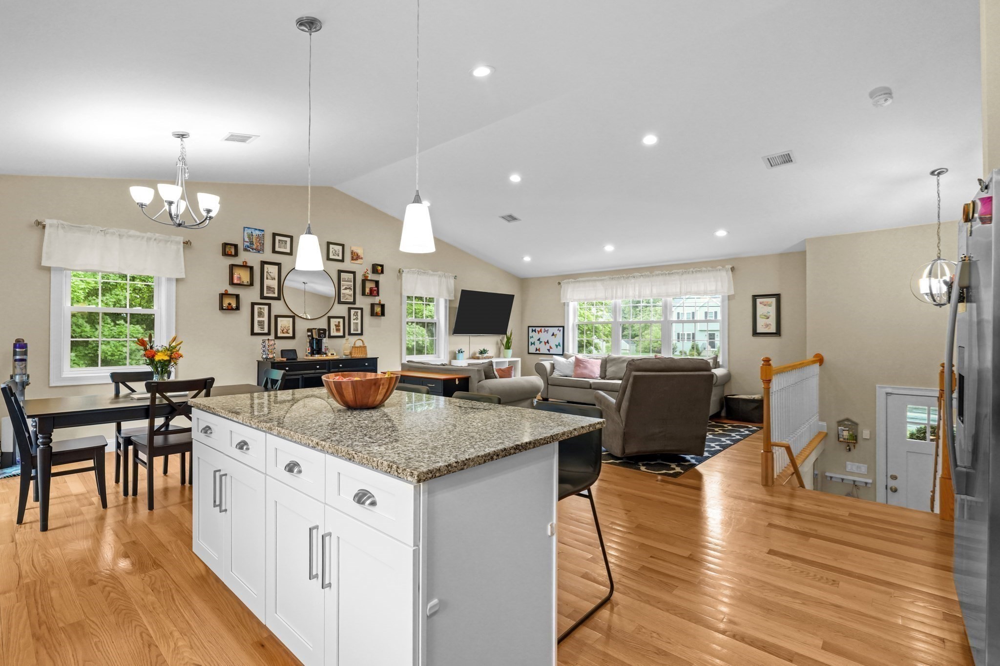 seekonk - #73390171