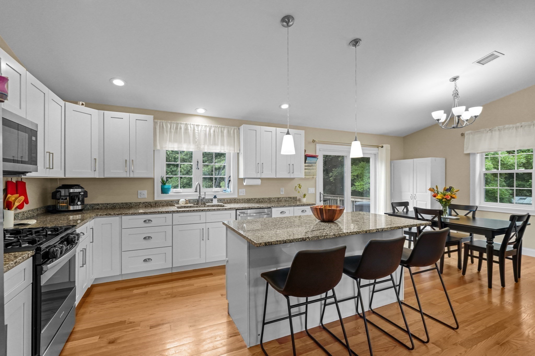seekonk - #73390171