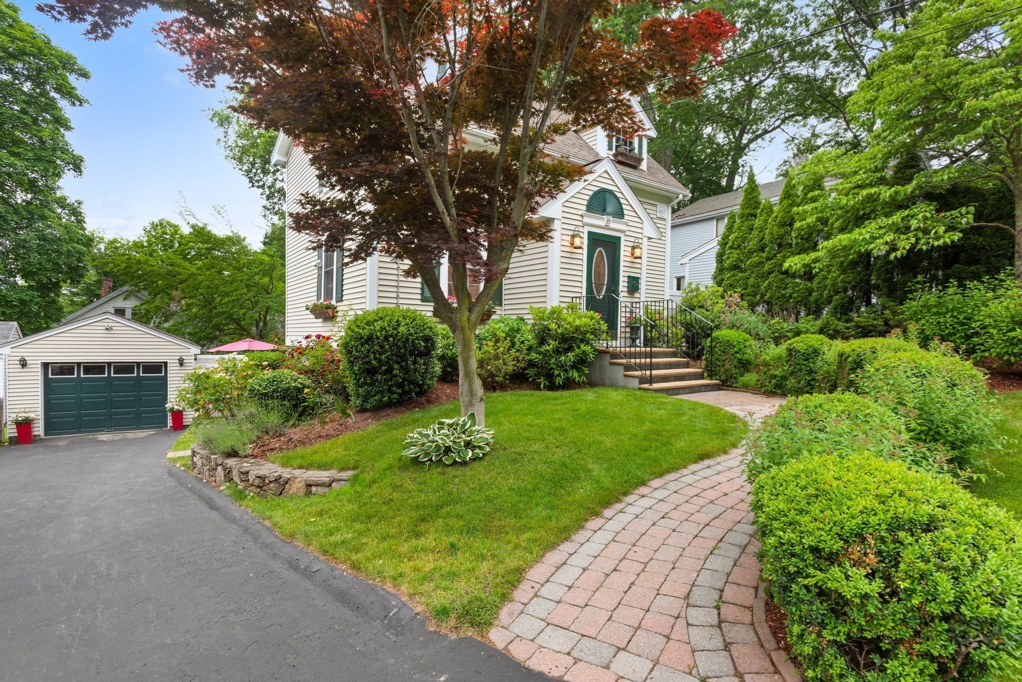 wellesley - #73390215