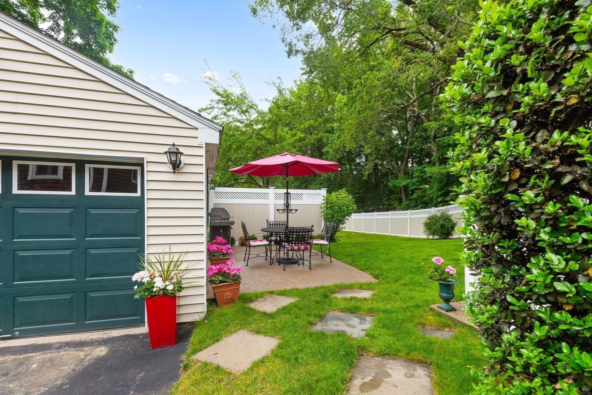 wellesley - #73390215