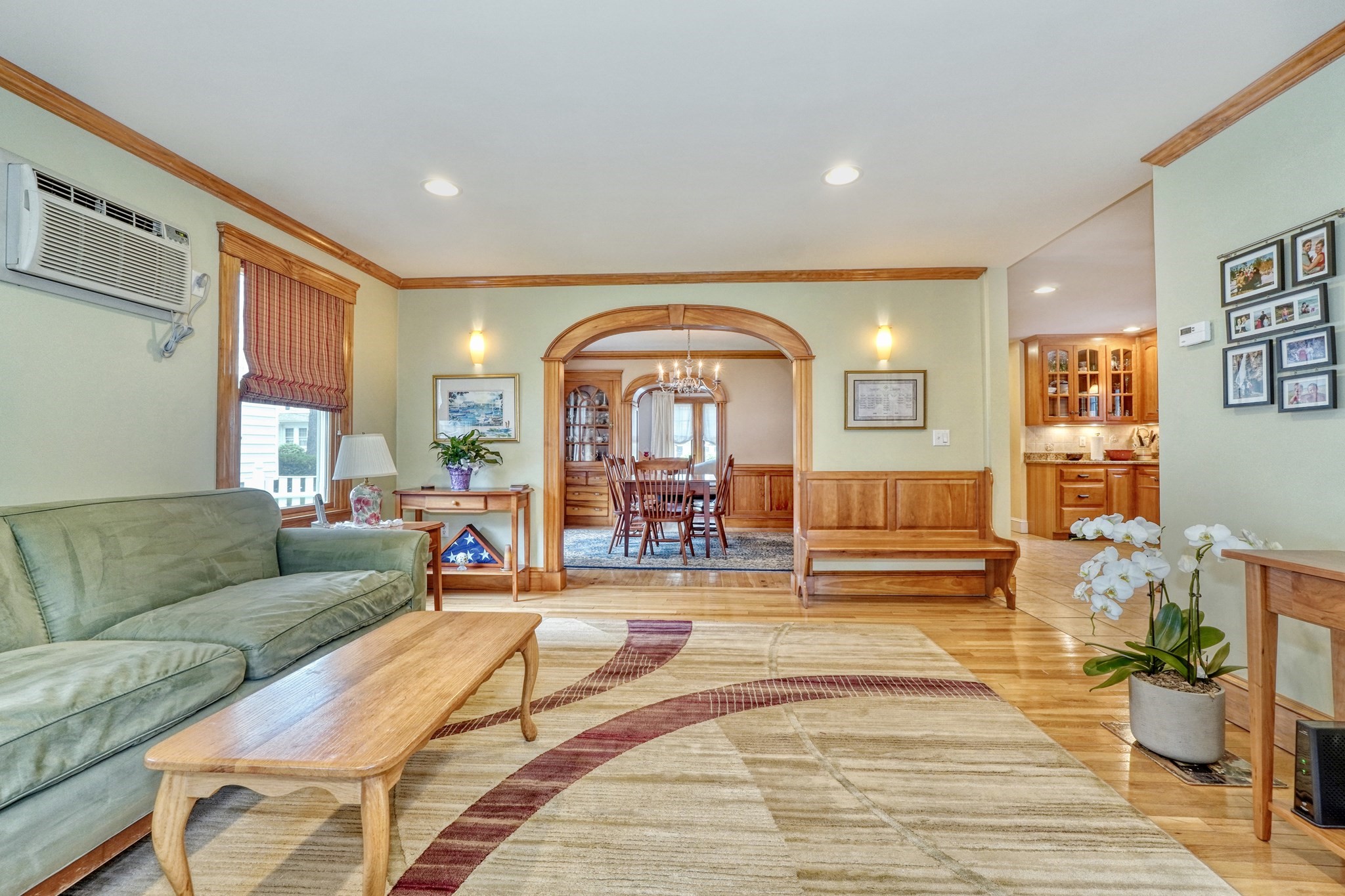 west-roxbury - #73390627