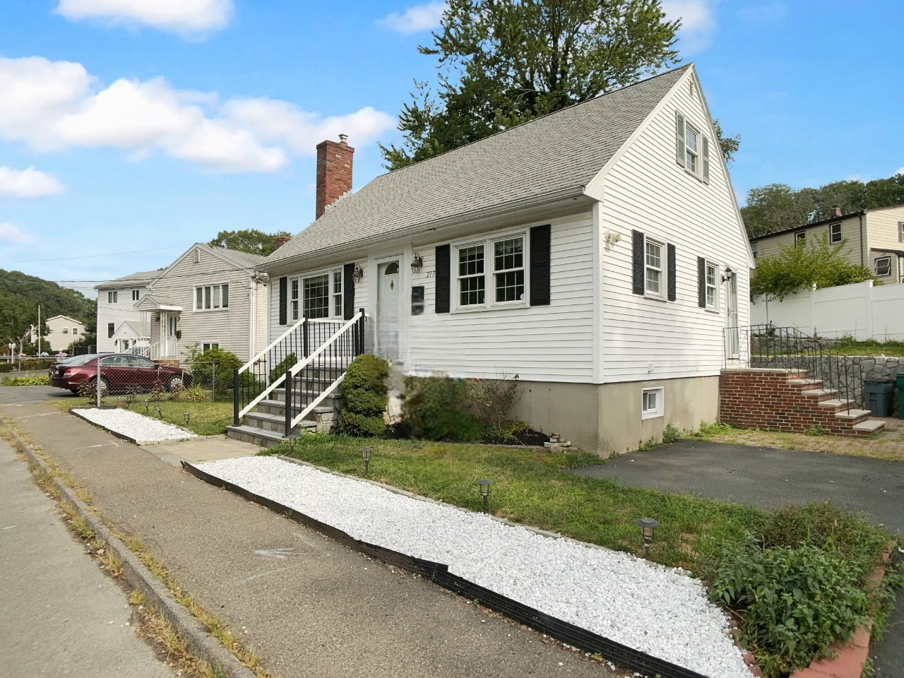 217 Cedar Brook Rd, Lynn, MA 01904 - Image 2