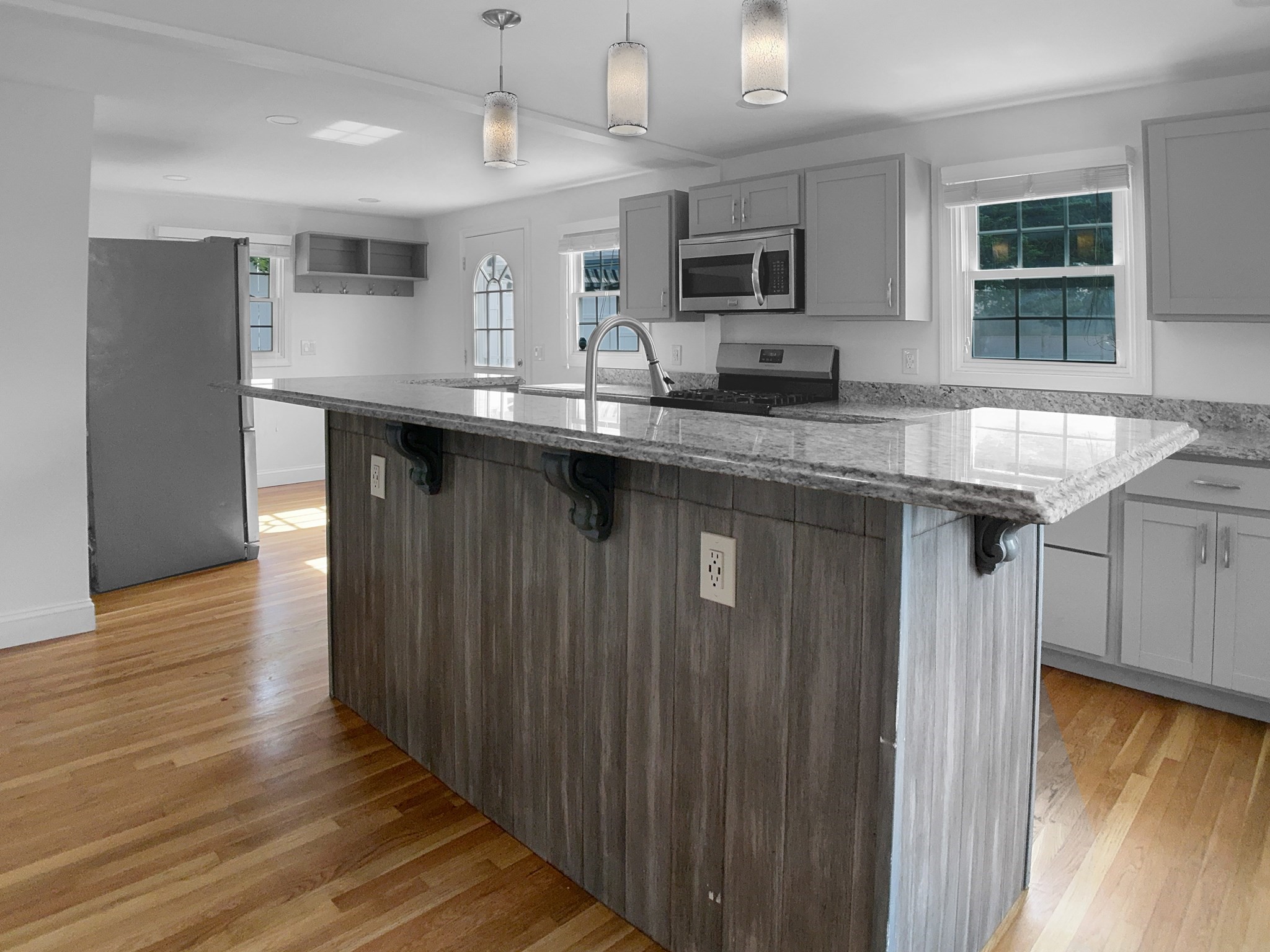 217 Cedar Brook Rd, Lynn, MA 01904 - Image 9