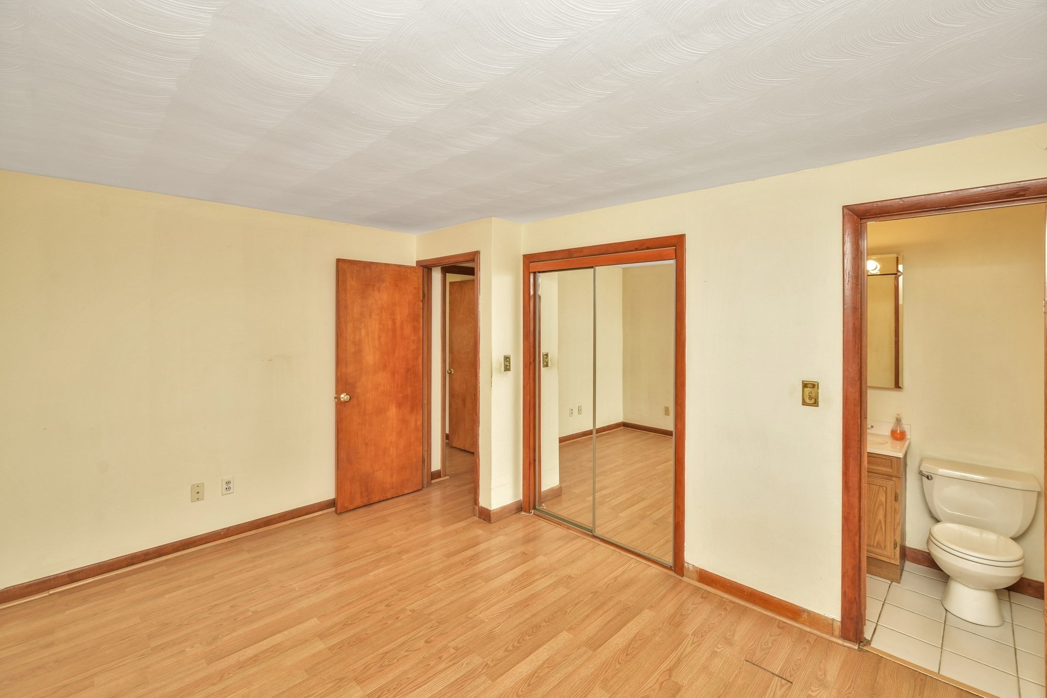 framingham - #73390793