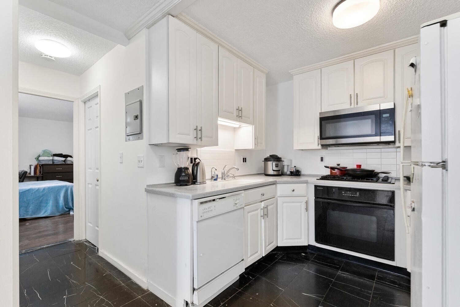 brookline - #73390801