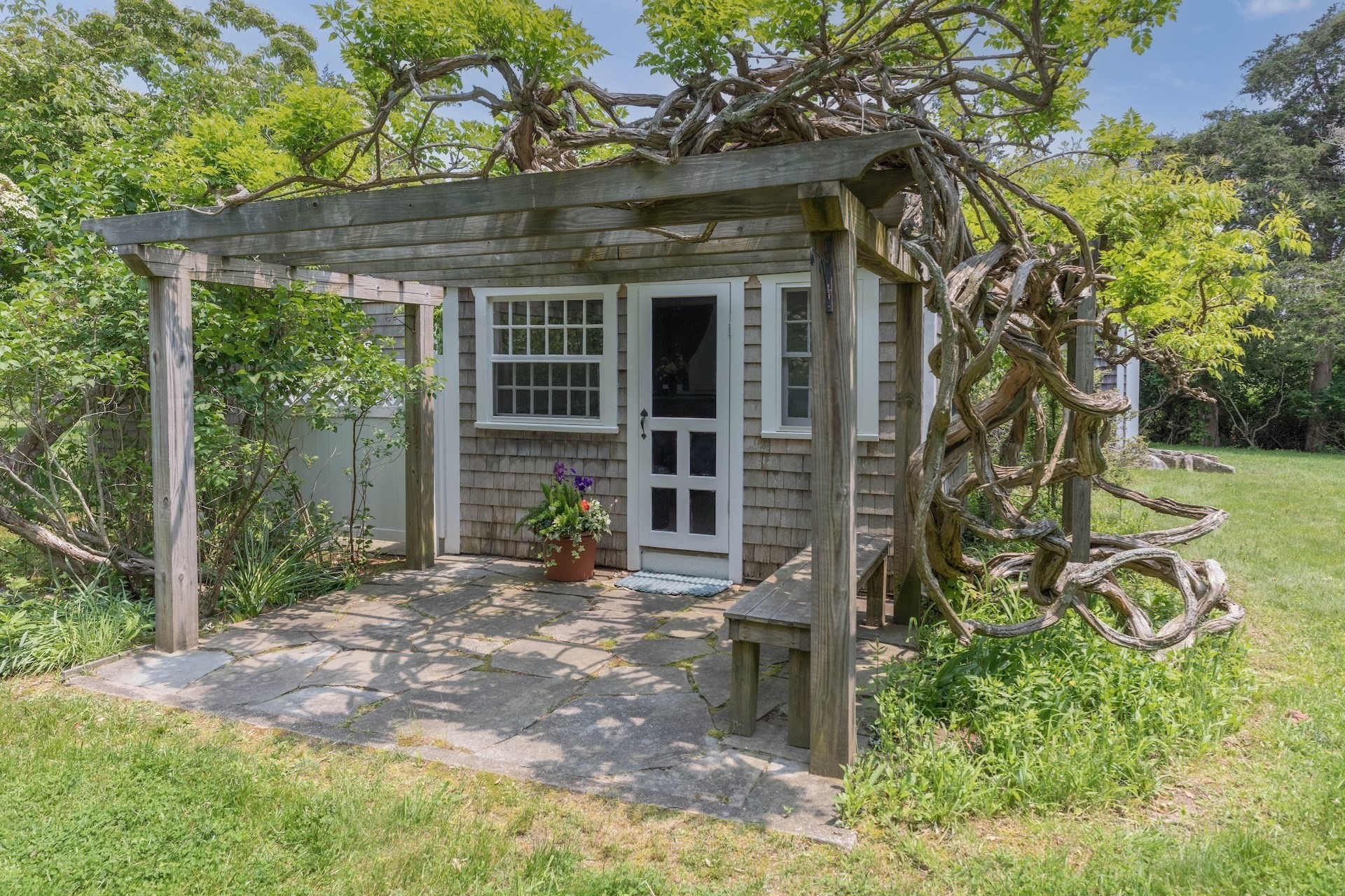 40 Scotchmans Lane, West Tisbury, MA 02575