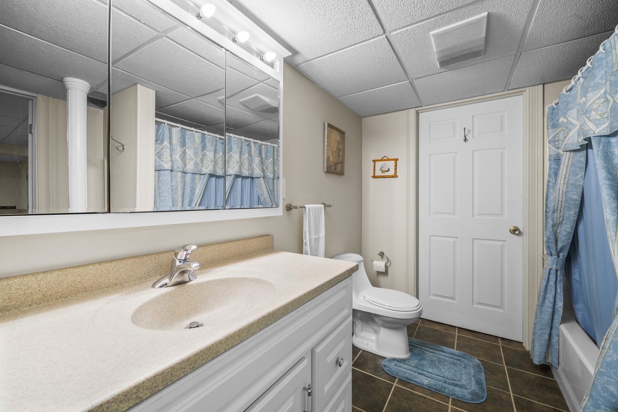ludlow - #73390873