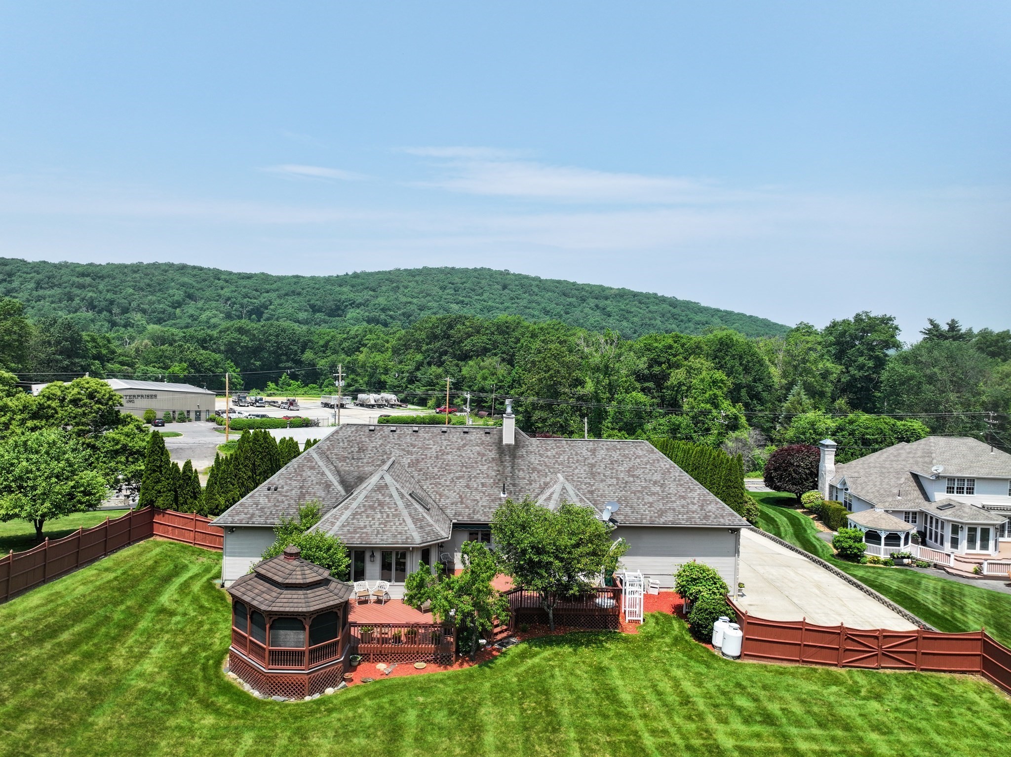 ludlow - #73390873