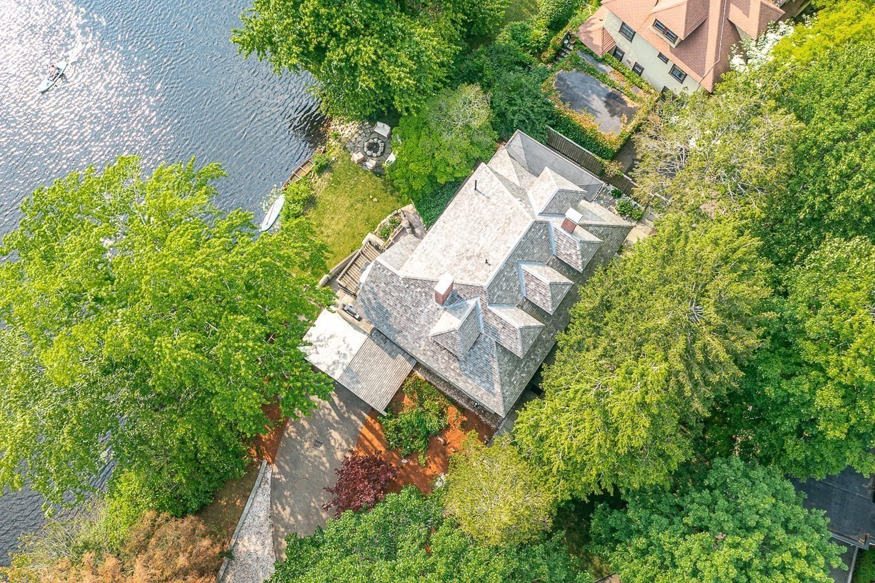9 Lakeview Terrace, Winchester, MA 01890