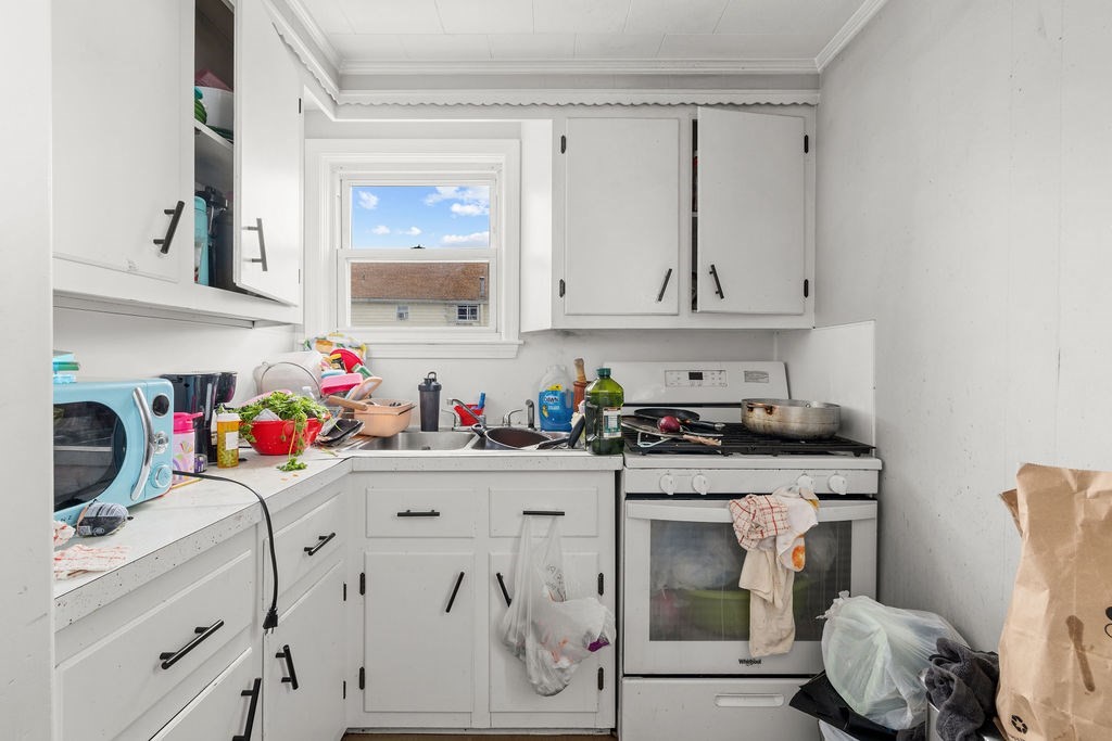 135 Snell, Fall River, MA 02721 - Image 16