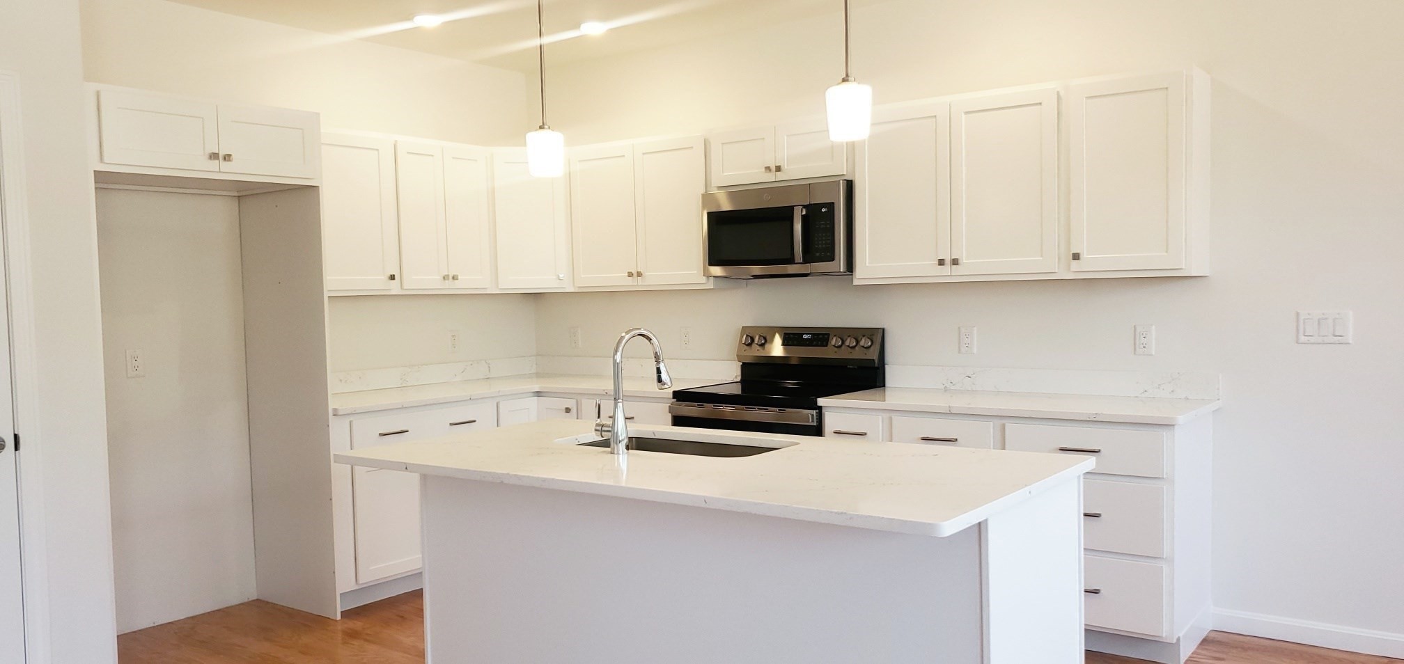raynham - #73391364