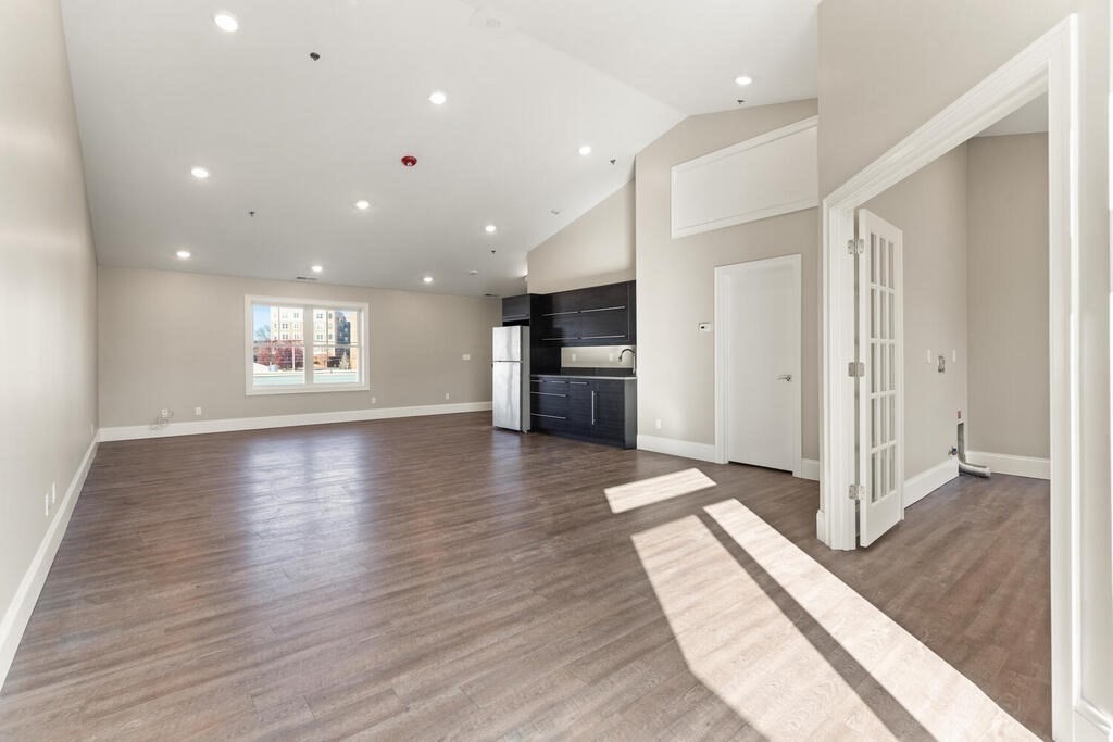 42 Felton Street, Waltham, MA 02451 - Image 12