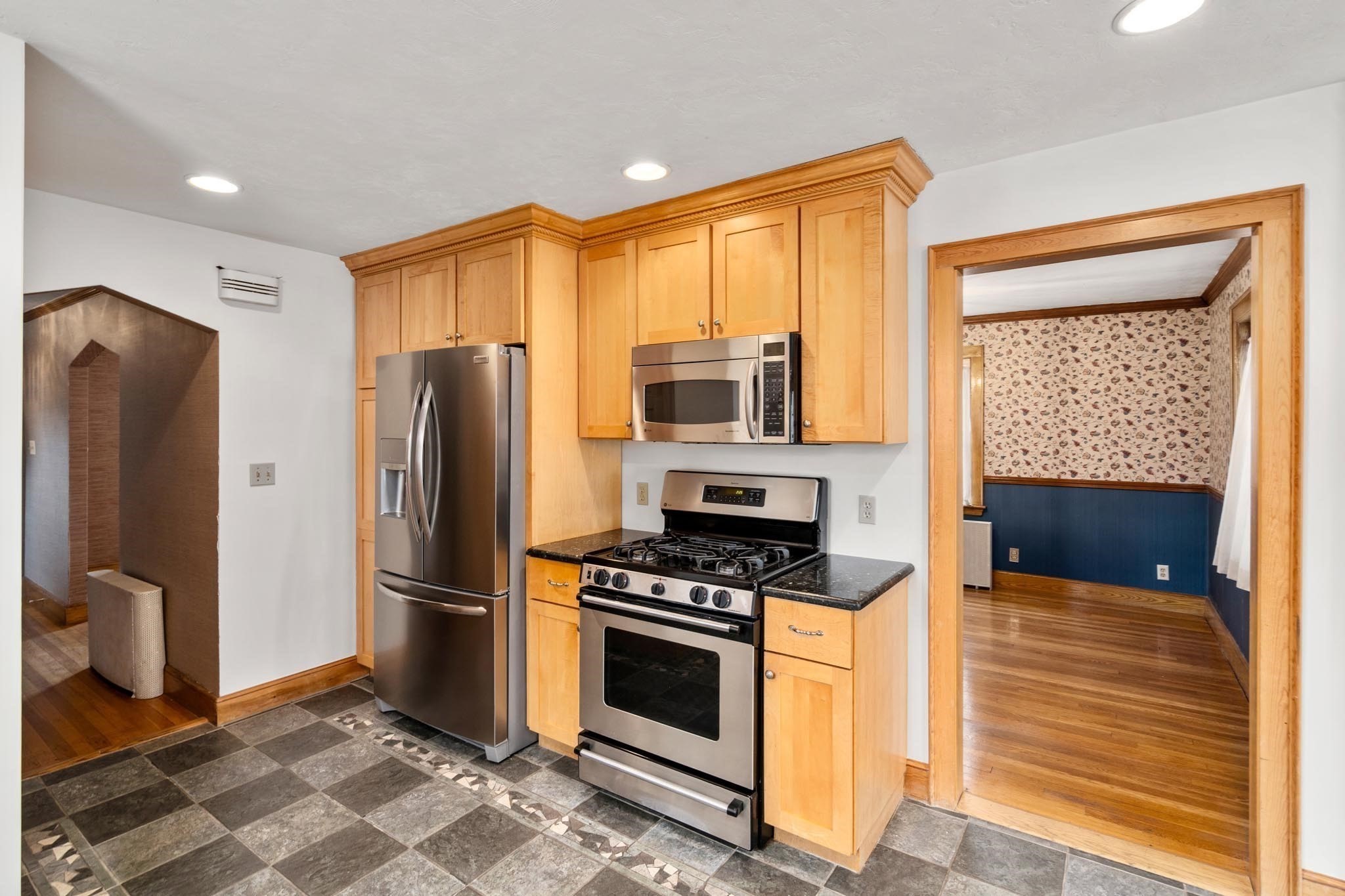 west-roxbury - #73392058