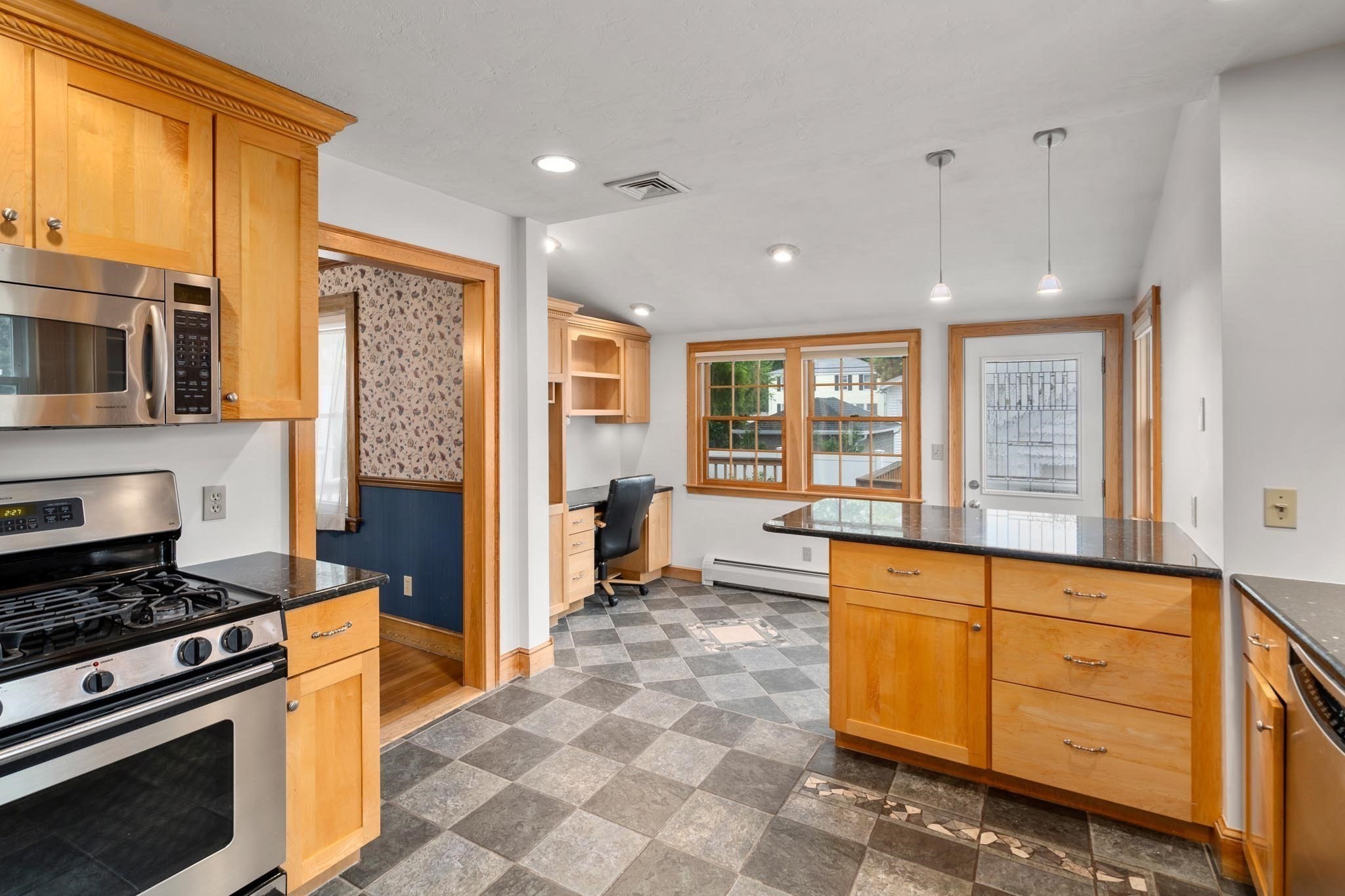 west-roxbury - #73392058