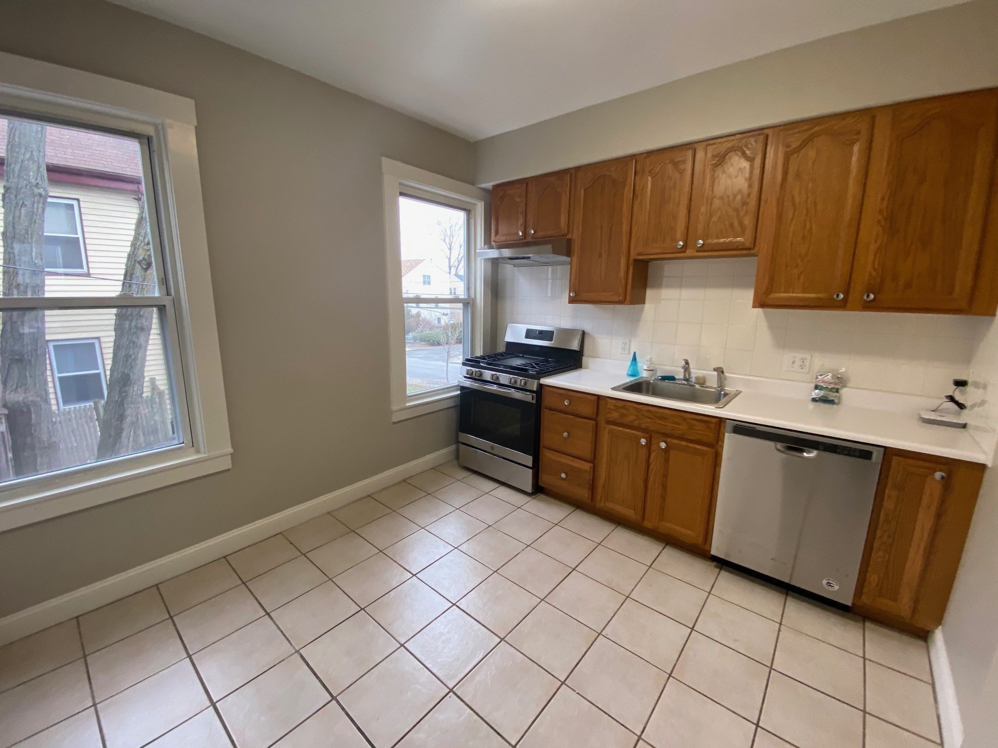 roslindale - #73392072