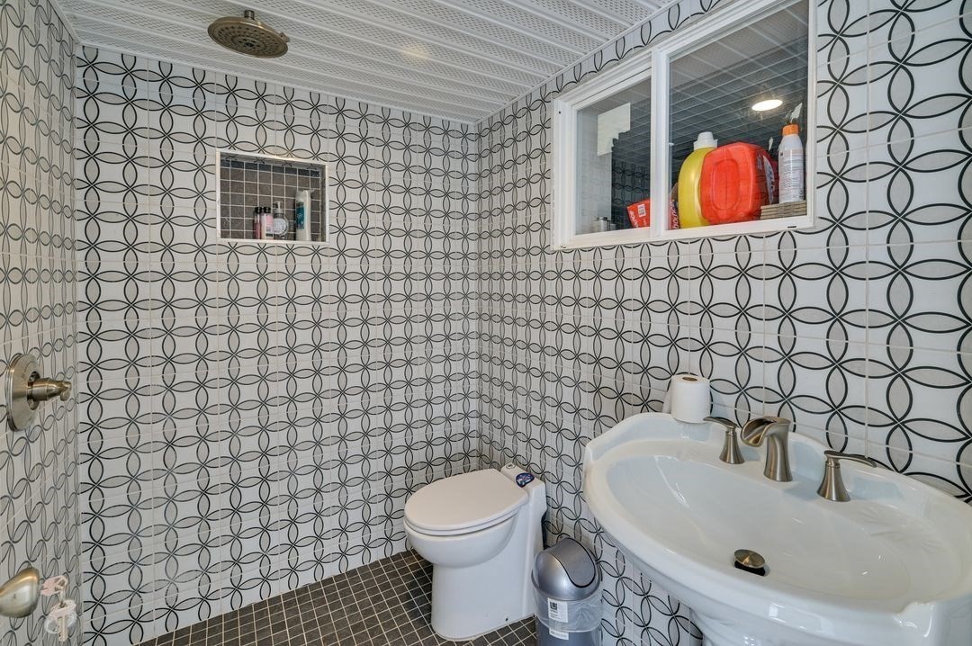 104 Kings Cove Beach Road, Weymouth, MA 02191 - Image 17