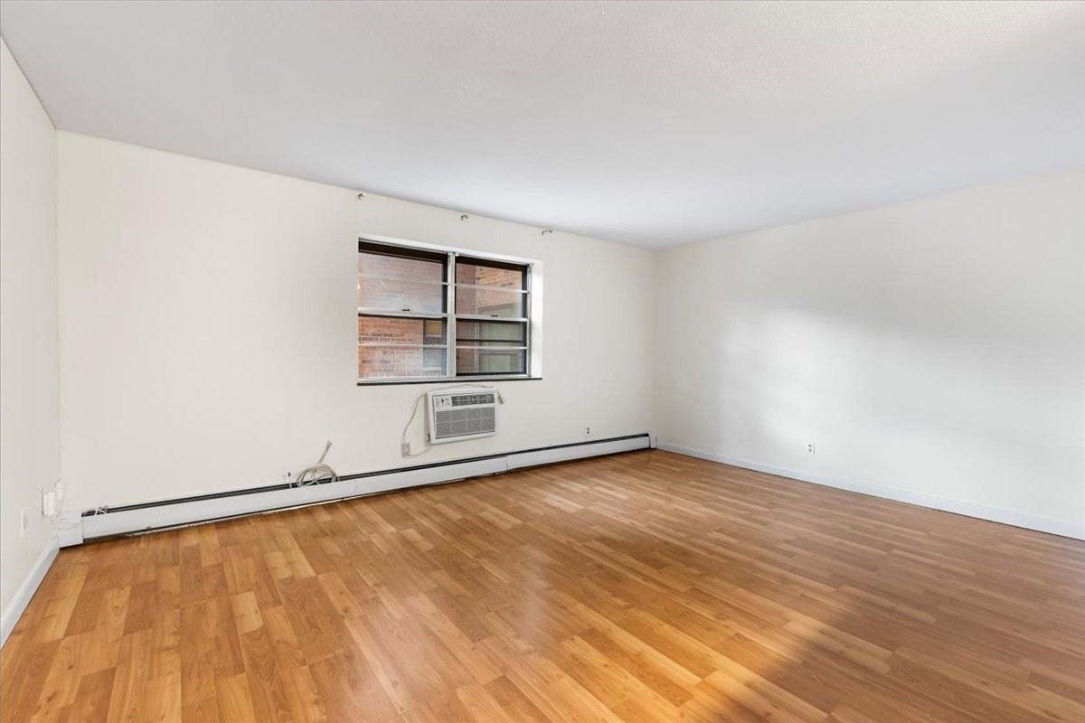 west-roxbury - #73392990